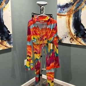 NWT Beach wear Beautiful sheer fabric Set